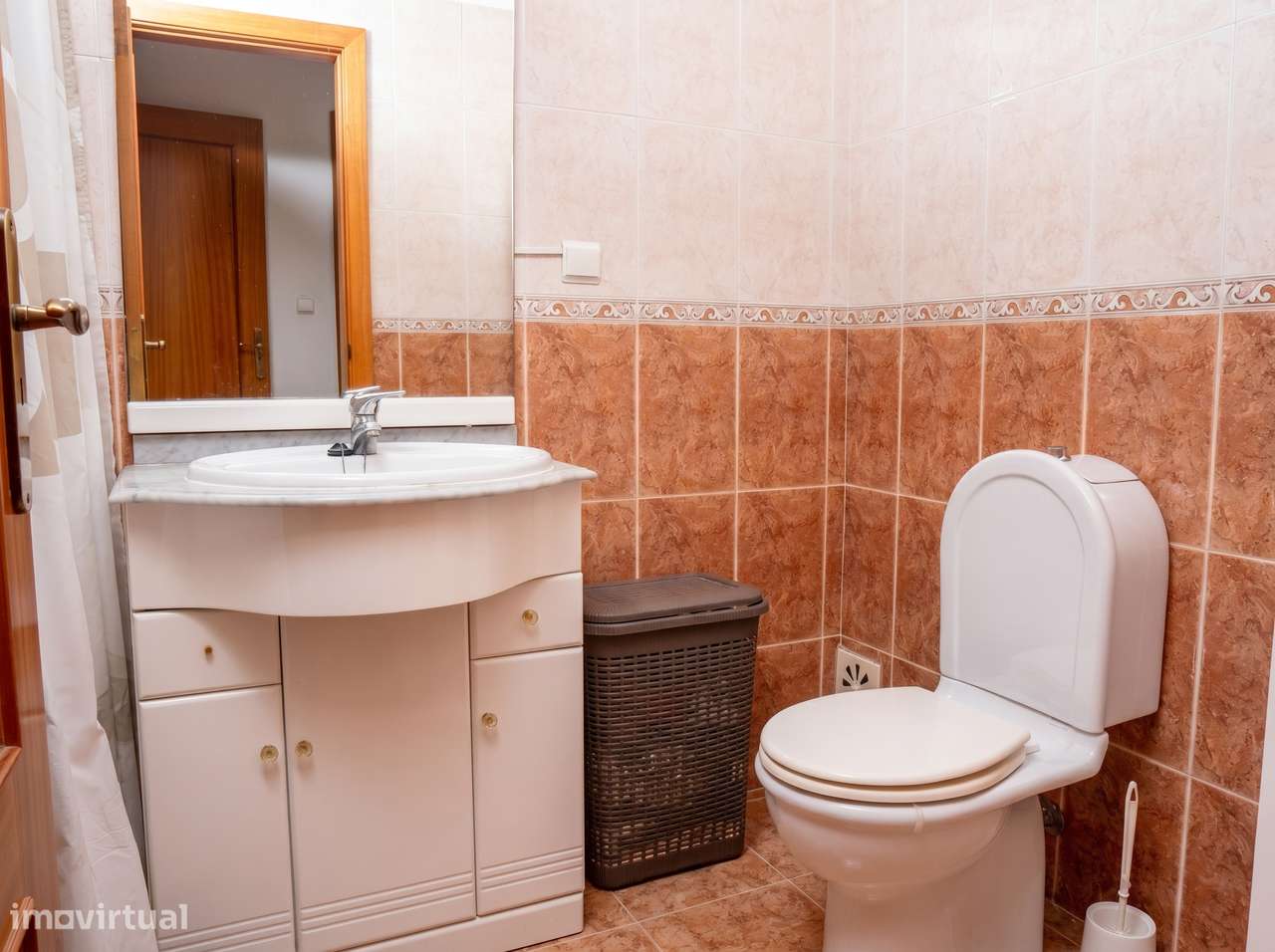 T3 com varanda, garagem, localização privilegiada e 128 m²!-17