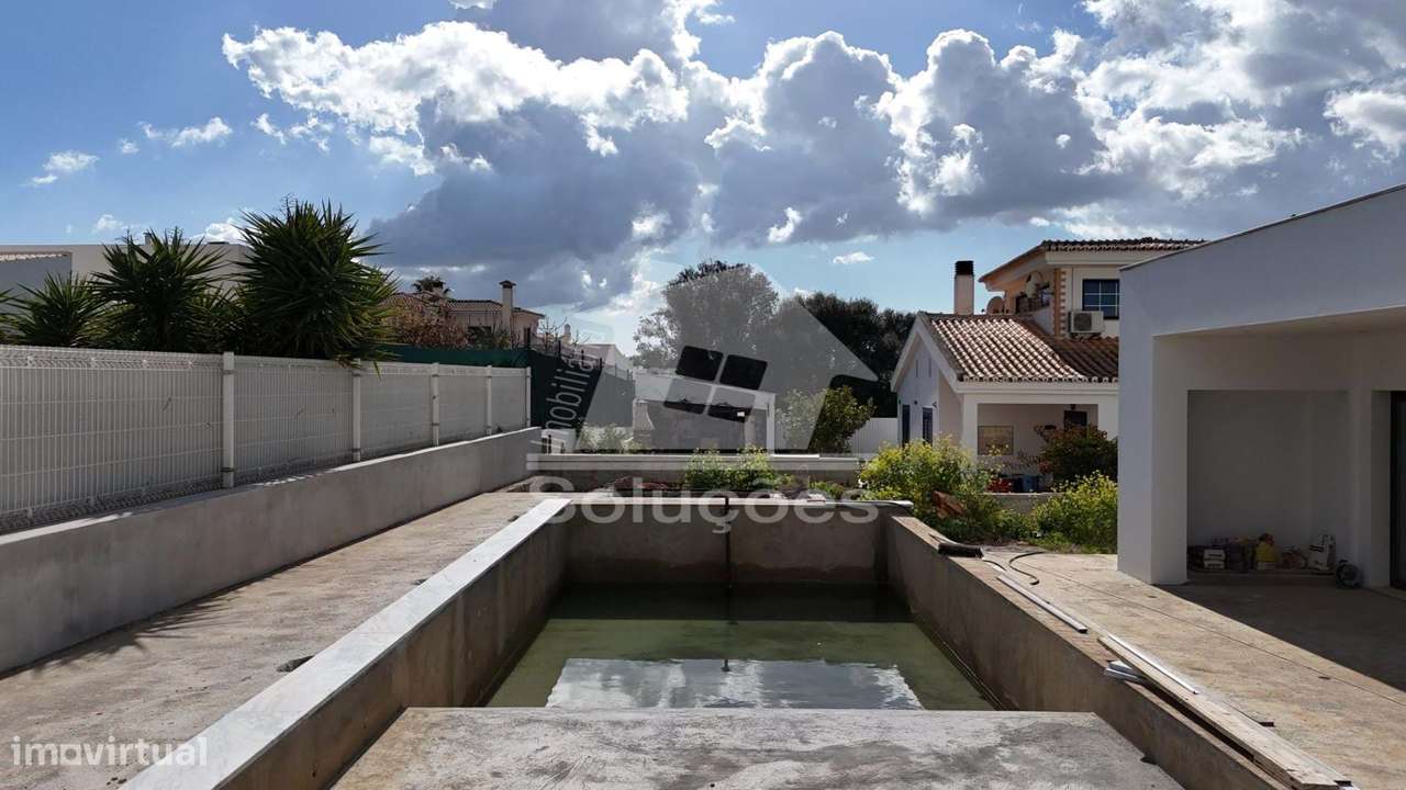 Moradia Térrea T3 com piscina e garagem - Grande imagem: 4/23