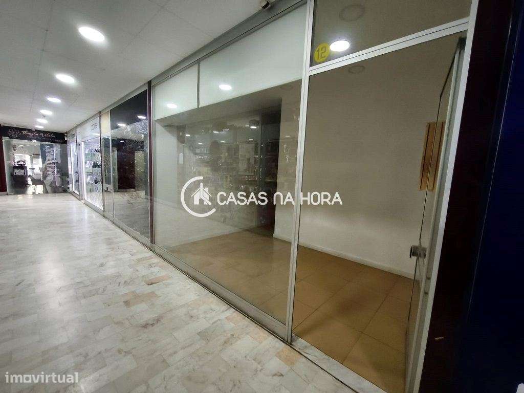 LOJA COMERCIAL  Centro Comercial Galáxia  Centro de Mem Martins / S... - Grande imagem: 5/18