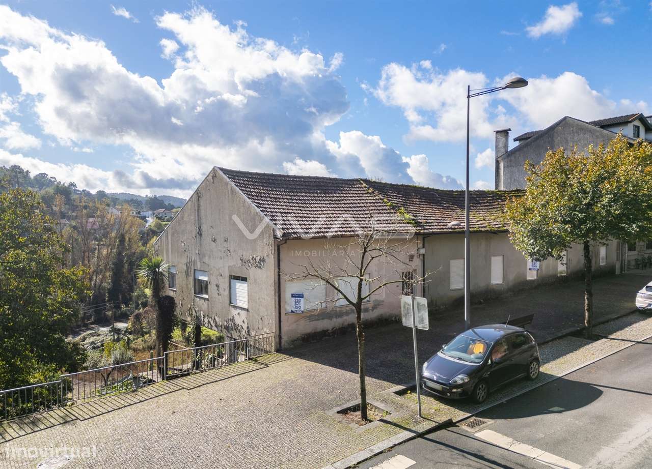 Moradia para recuperar em Caldelas, Amares - Grande imagem: 4/22