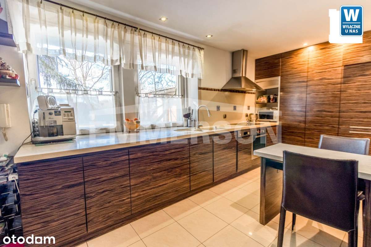 Obiekt Biurowo Mieszkalny-12