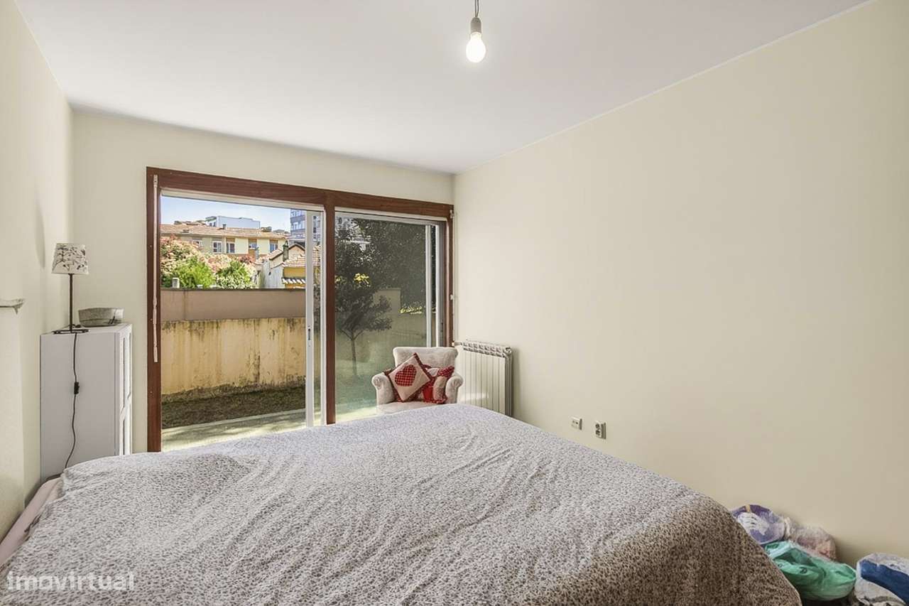 T3 Duplex com Jardim Privativo, O Conforto de uma Moradia  Porto-19