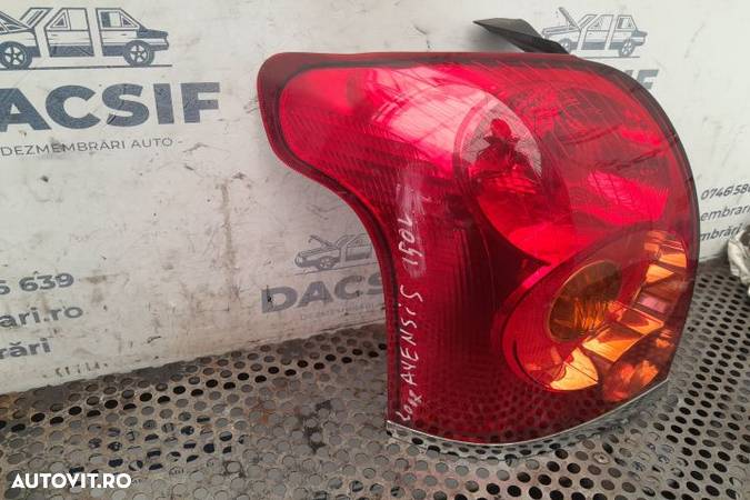 Lampa stop stanga pe aripa COMBI Toyota Avensis 2 T25 (facelift)  [din 2006 pana  2009] Sedan 2.2 D - 3