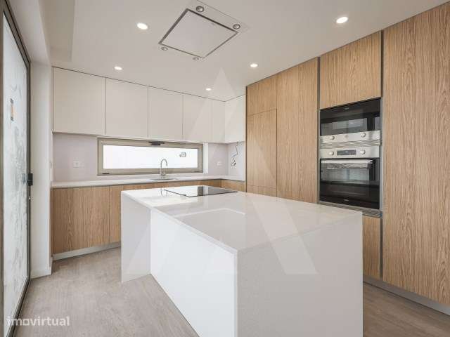 Moradia T4 + 1 de arquitetura moderna a 7 minutos do centro de Aveiro-7