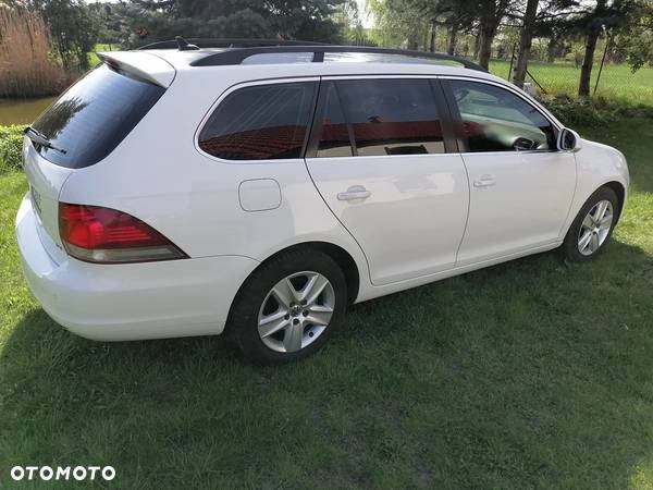 Volkswagen Golf VI 1.6 TDI Comfortline - 6