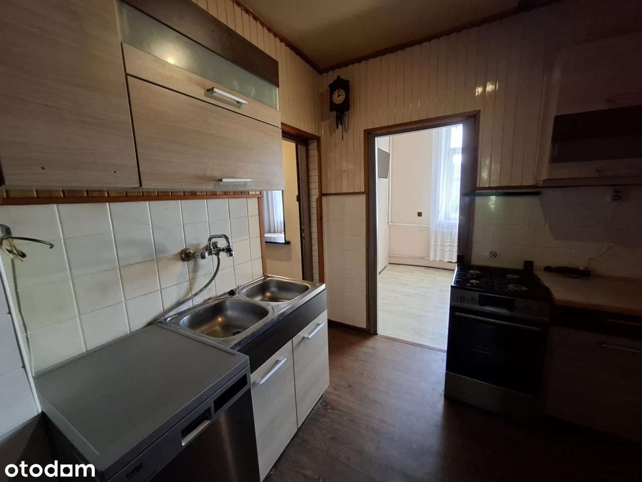 Mieszkanie dwupokojowe, pierwsze piętro w kamienicy. Polecam!-7