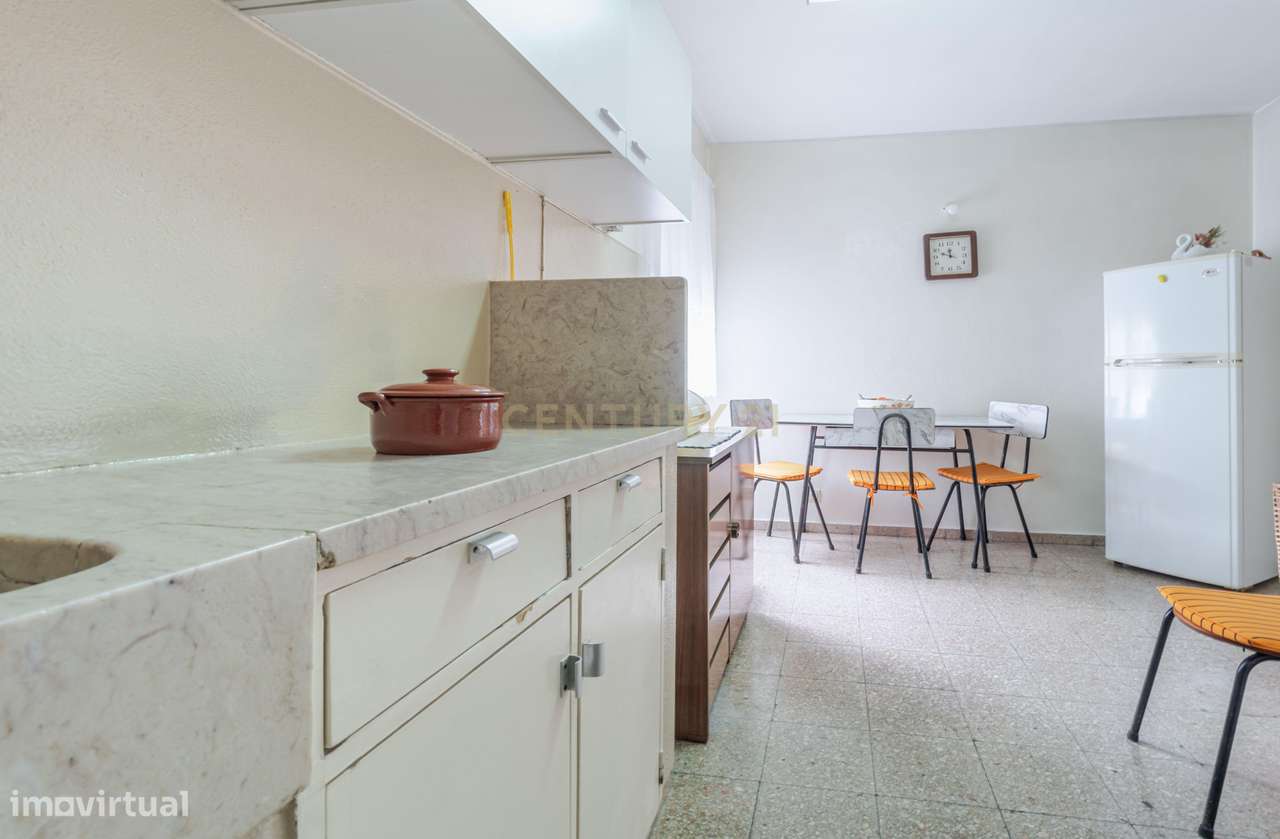 Apartamento T3 em Setúbal  e Boa Exposição Solar-4