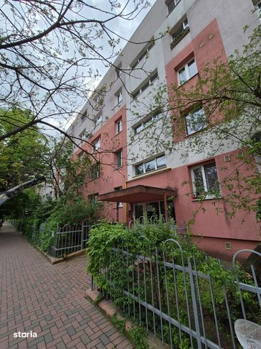 Apartament 3 camere de vanzare Titan / Ozana-0