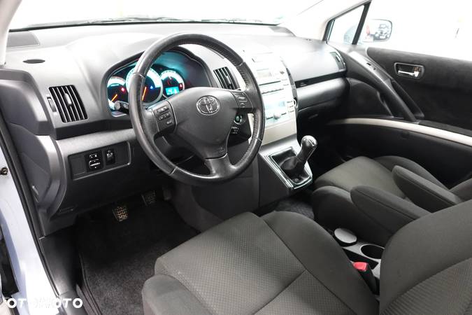 Toyota Corolla Verso 1.8 Premium + 7os - 22