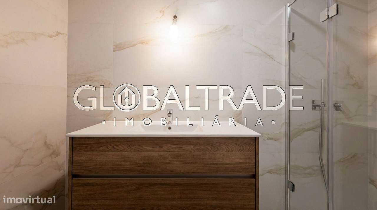 Apartamento T2 Renovado & Equipado em Matosinhos-20
