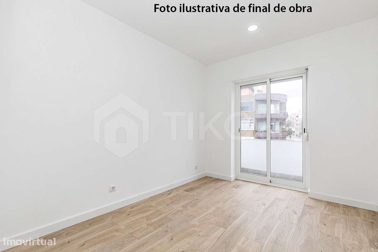 T2+1 Totalmente remodelado em Odivelas – Pronto a habitar | Excelente-16