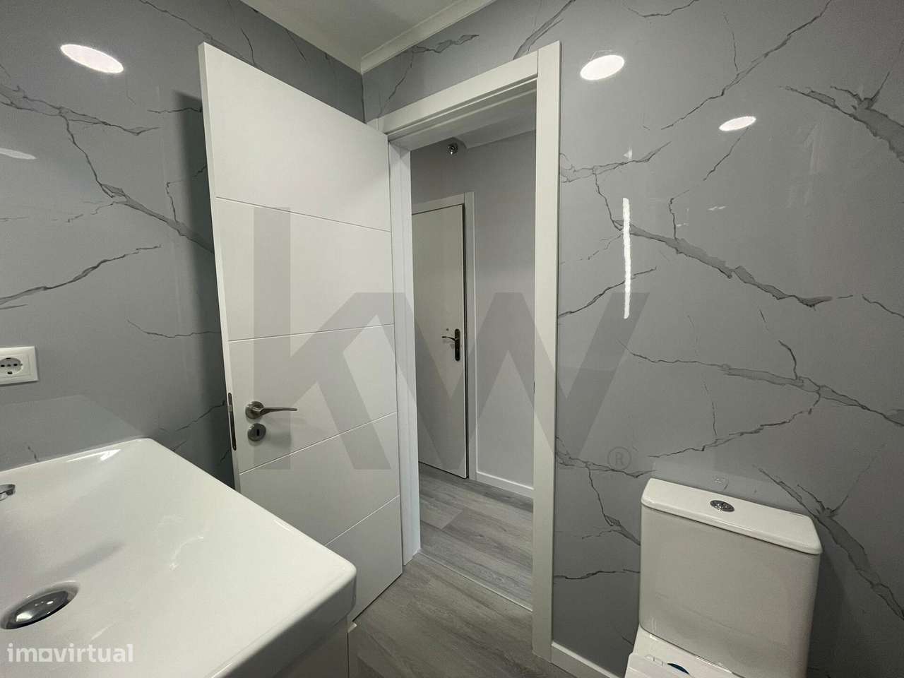 Apartamento T2 Venda - Totalmente Remodelado-24