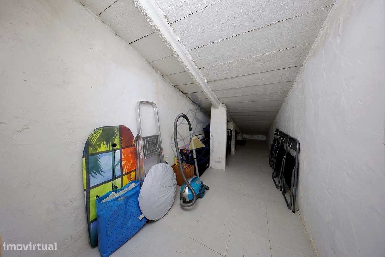 Apartamento T2 virado a Sul , com Garagem na Vila Rosa - Portimão-36