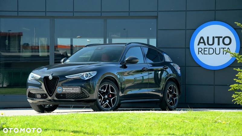 Alfa Romeo Stelvio 2.0 Turbo Veloce Q4 - 1