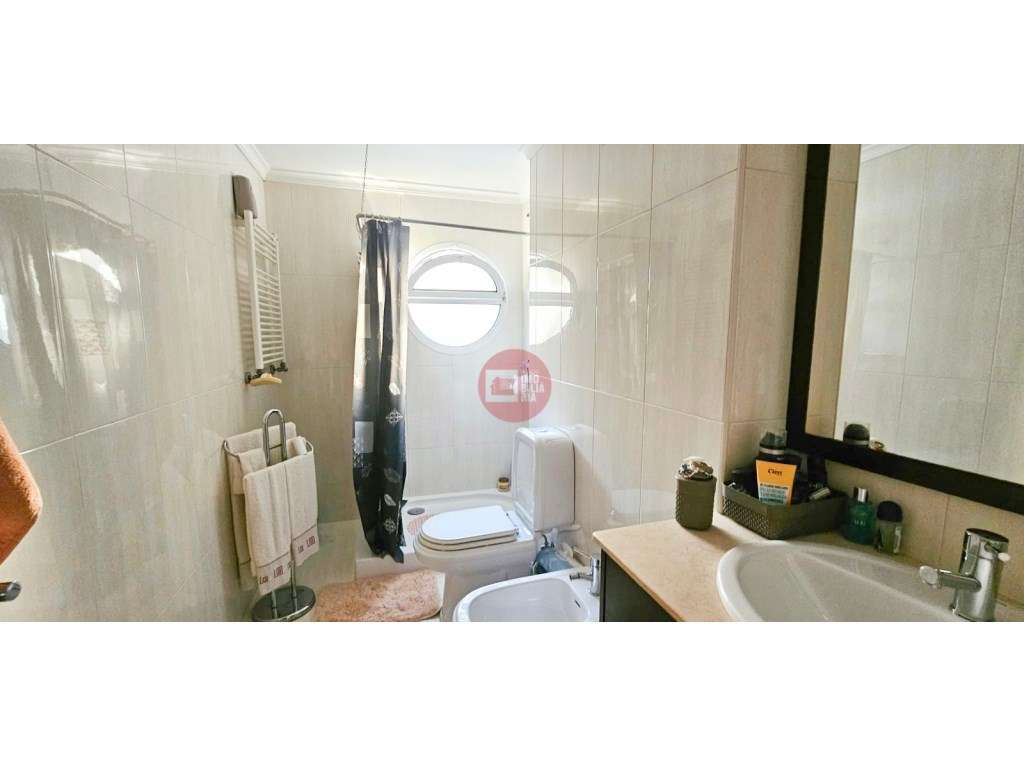 T2 no Talvai, Vila Nova de Famalicão | 2 Lugares de Garagem + Arrumo-11