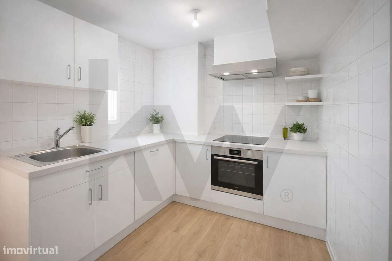 Oportunidade | T1 para obras em prédio com áreas comuns reabilitadas | - Grande imagem: 4/10