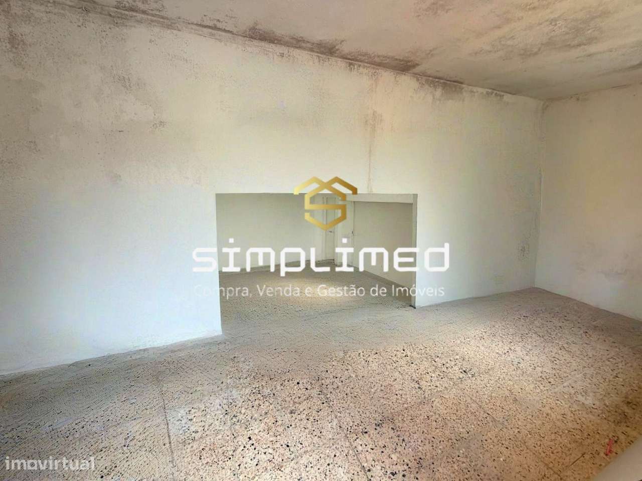 T3 Renovado na Baixa da Banheira-16