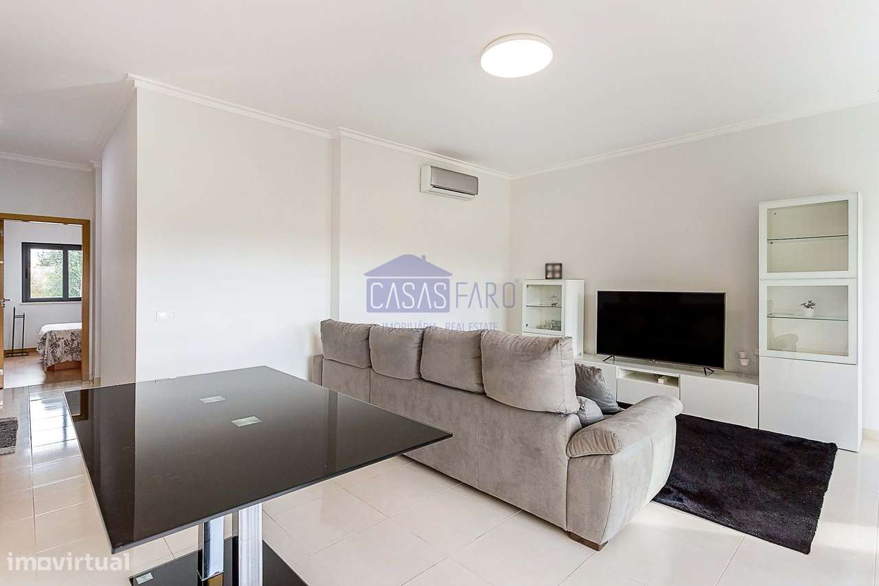 Apartamento T3 semi-novo nos arredores de Olhão na Zona Alta com estac-9