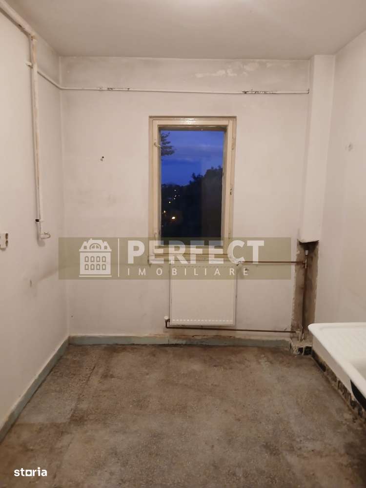 Apartament 2 camere semidecomandat etaj 4 NORD 41000 euro FARA RISC!! - Imagine principală: 3/13