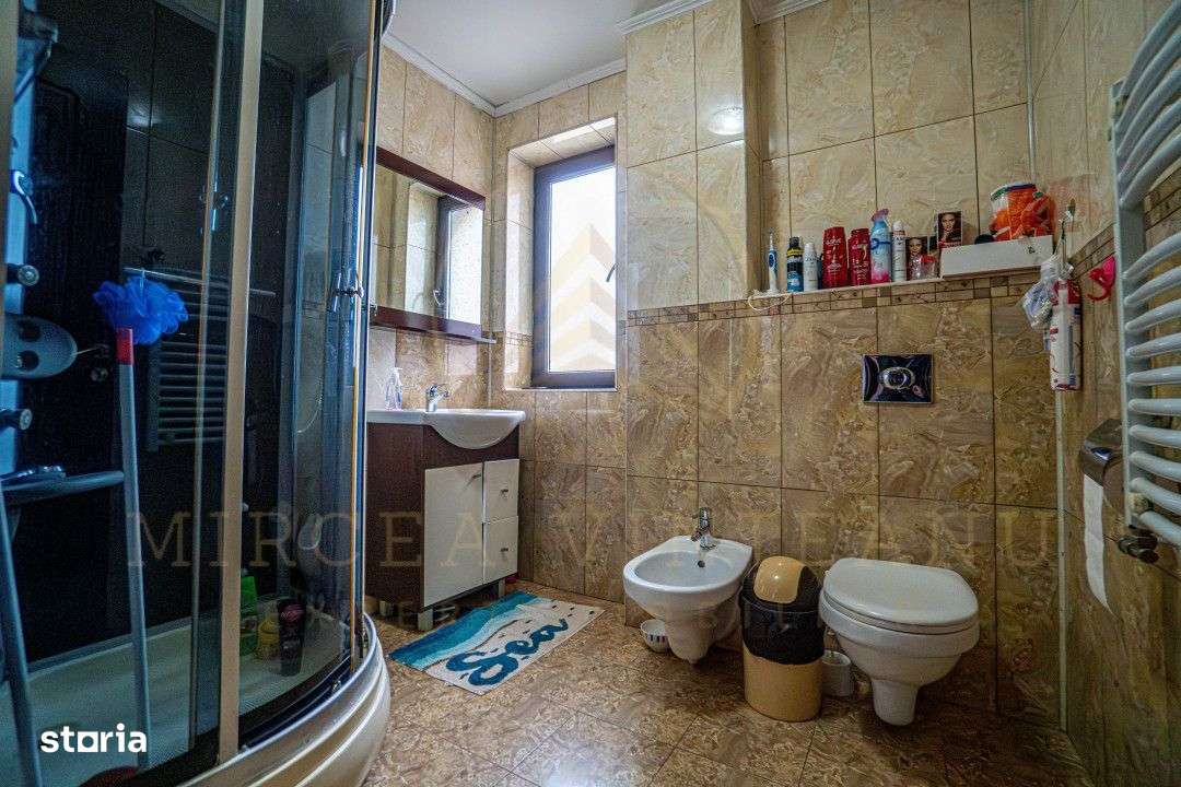 Casă Spațioasă în Palazu Mare / Elvila – Ideală pentru Două Familii!-12