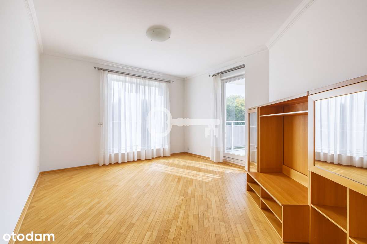 Przestronny | Królikarnia | Z basenem I Garaż-4