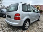 Volkswagen Touran 2.0 FSI Trendline Tiptr - 8