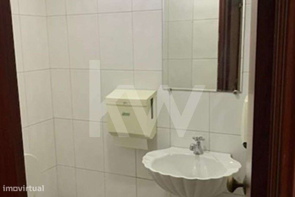 Espaço comercial em Pêro Pinheiro com garagem - Grande imagem: 4/12