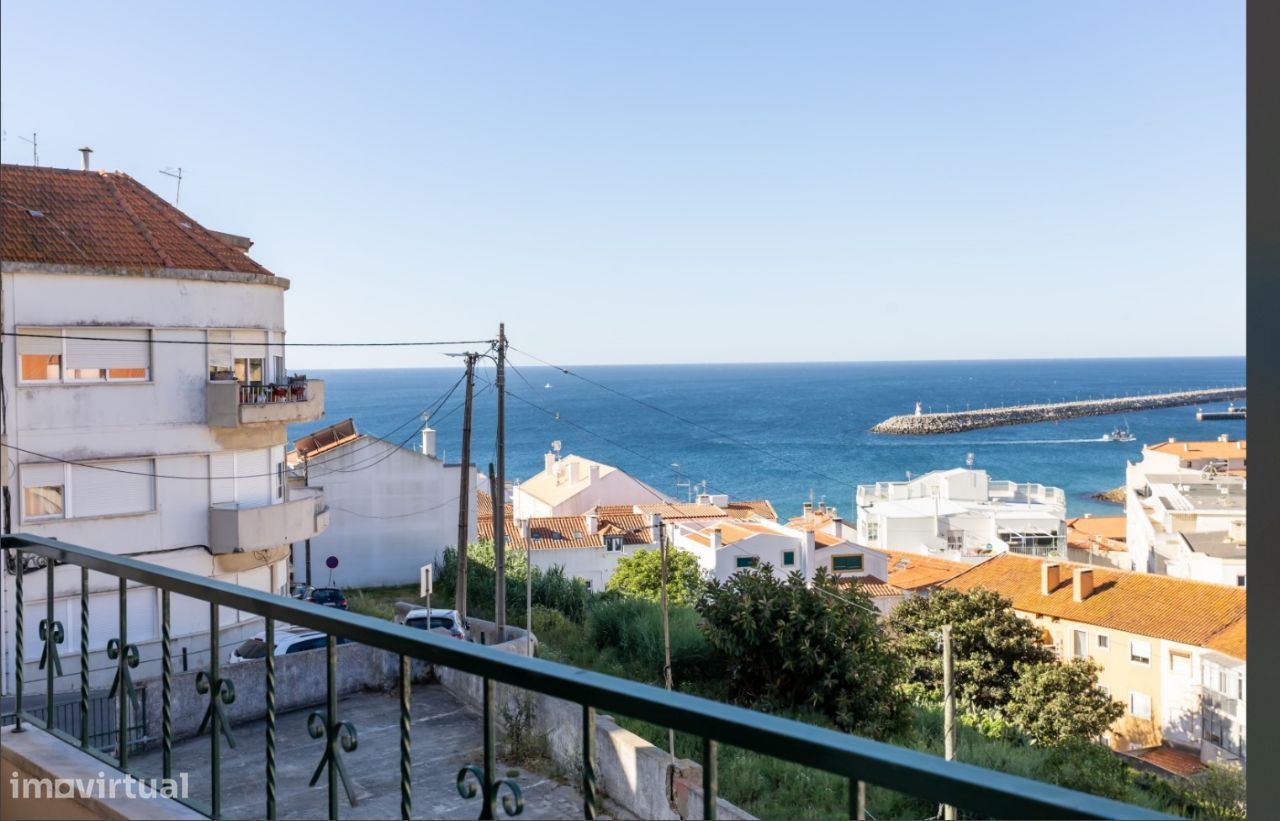 Apartamento T3 no centro de Sesimbra VARANDA com vista MAR!