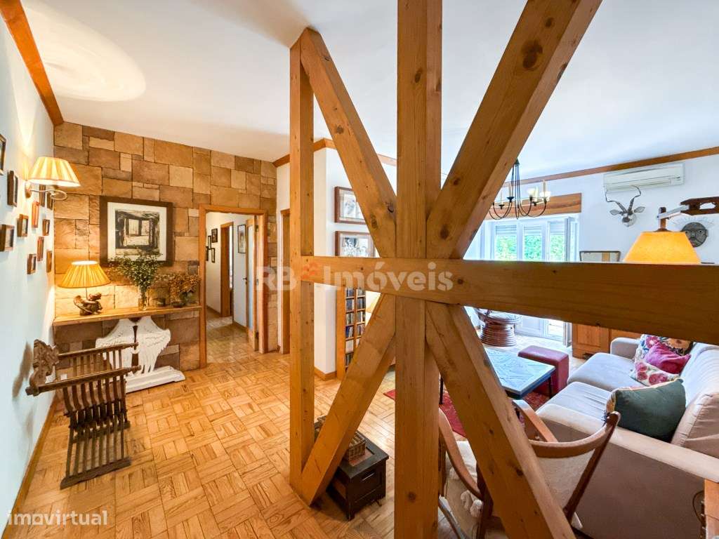 Apartamento T4 Remodelado No Centro Historico De Tomar