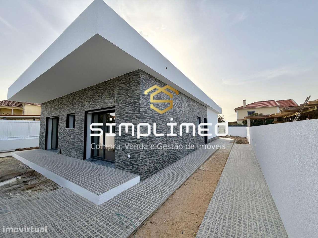 Moradia Isolada Térrea T4  Fernão Ferro  (CF)-5