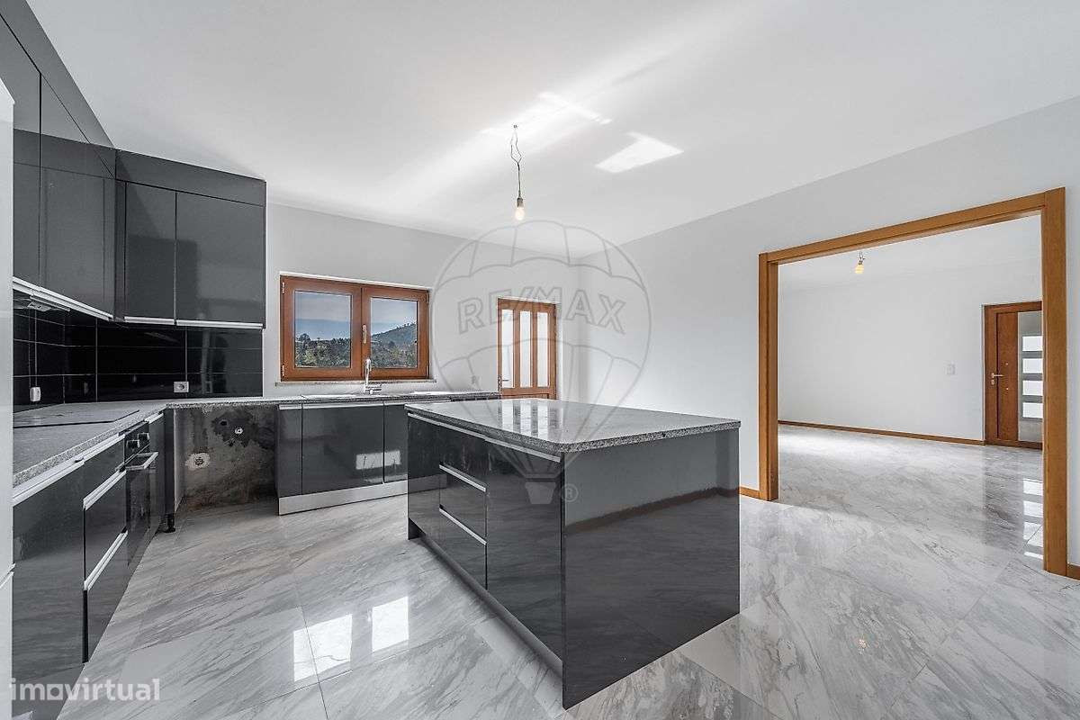 Moradia T2 para venda - Grande imagem: 5/35