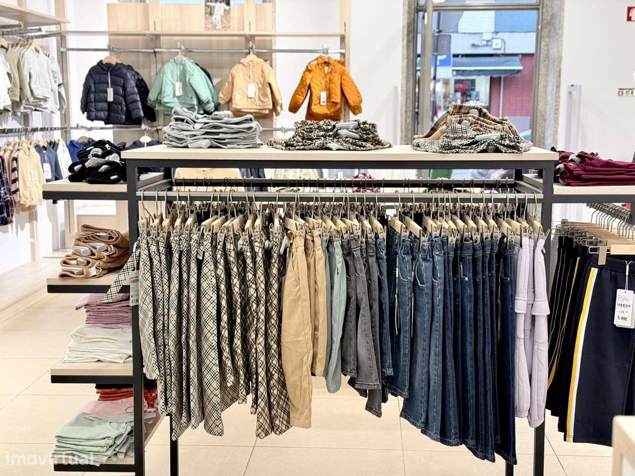 Trespasse de Loja de Roupas Infantis! - Grande imagem: 5/13