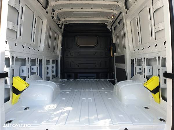 Volkswagen Crafter - 10