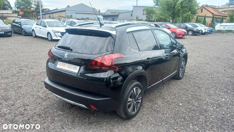 Peugeot 2008 1.2 Pure Tech GPF Allure S&S - 6