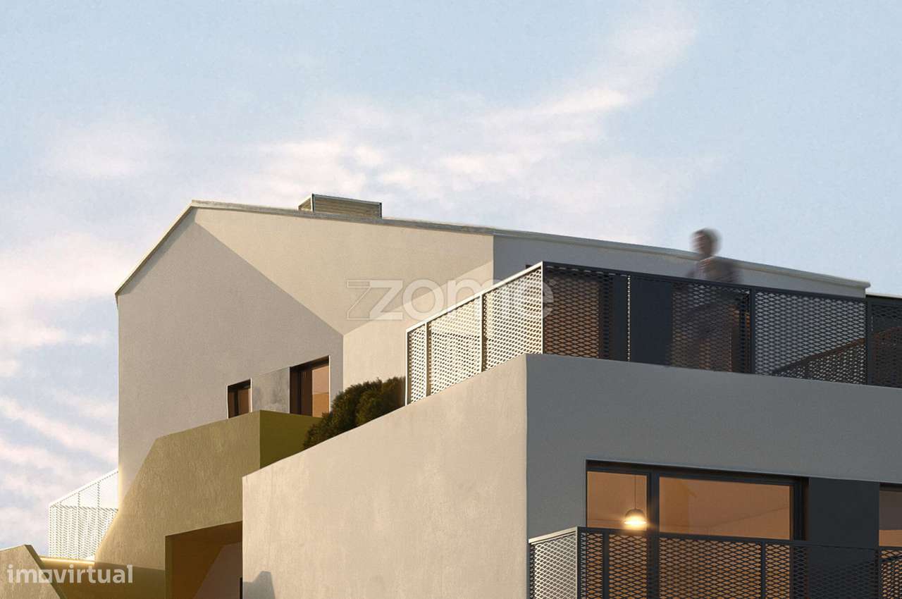 T2+1 Duplex com terraço e mezanino | Fonte da Moura - Grande imagem: 2/23