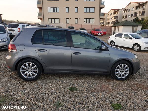 Volkswagen Golf 1.4 TSI Highline DSG - 9