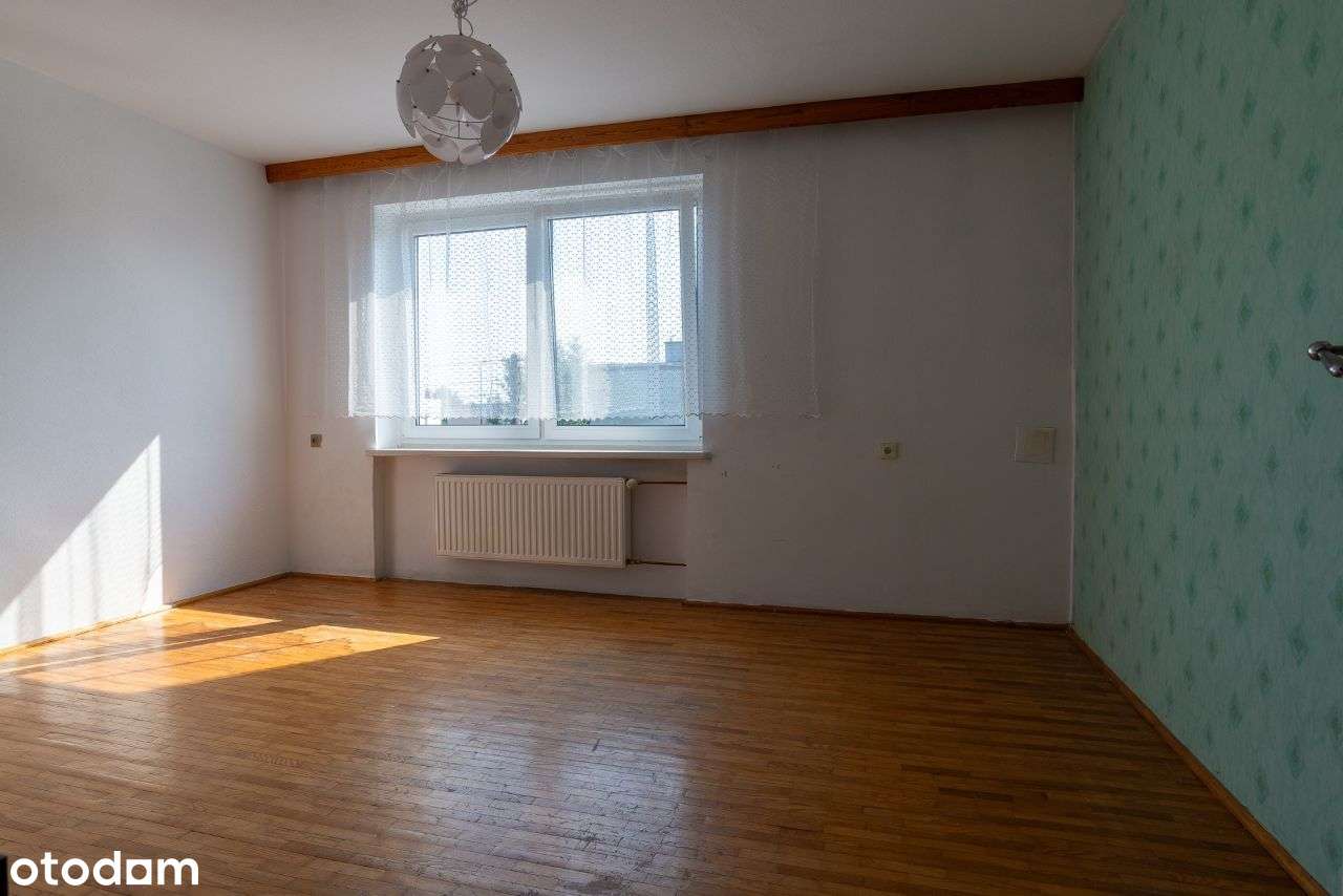 Dom z dużym ogrodem i dwoma lokalami usługowymi-16