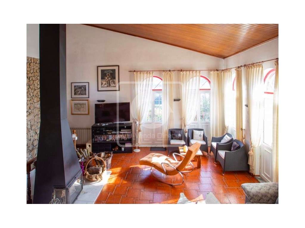 Moradia V6 com anexo T2 com terreno de 7.480 m2 em Arruda dos Vinho... - Grande imagem: 5/31