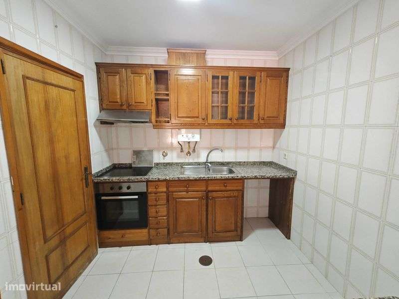 Excelente T1 com garagem e terraço, em Canidelo, Vila Nova de Gaia