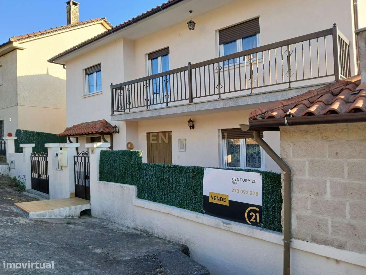 Moradia na Aldeia de Avelanoso - Grande imagem: 1/57