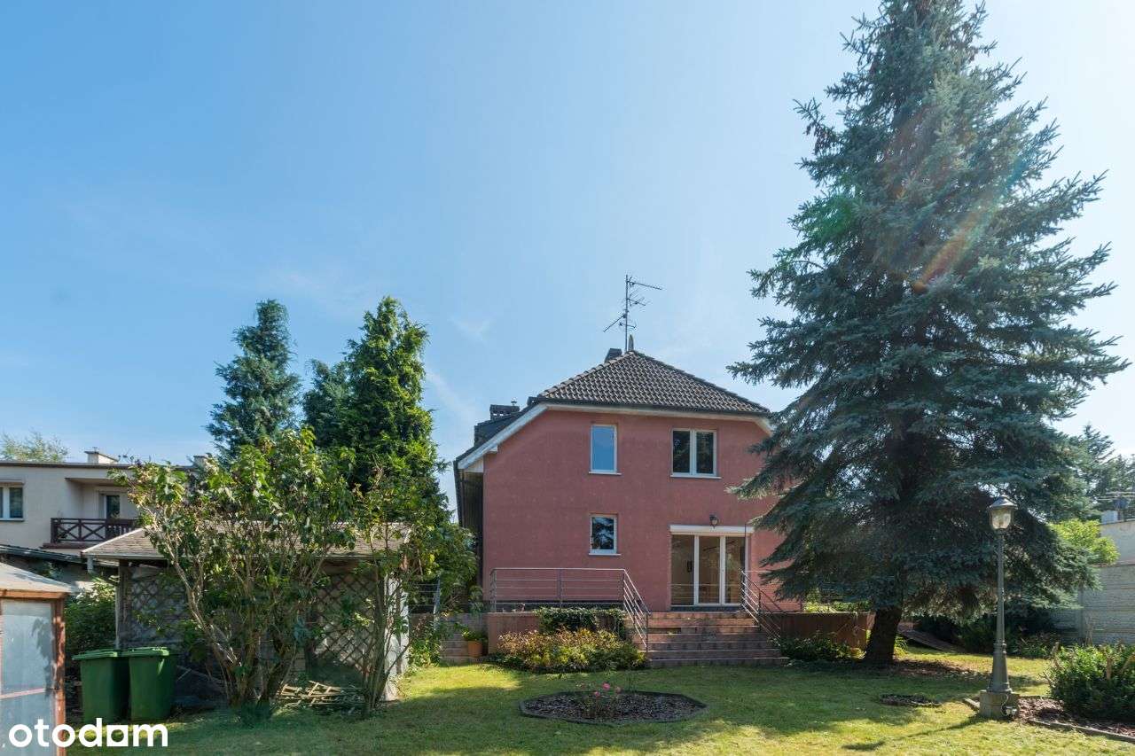 Wyjątkowy dom w Baranowie-3