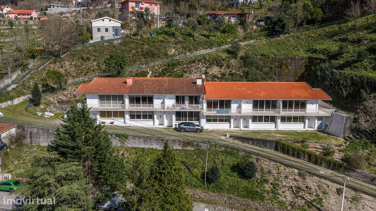 Moradia T3+1 no Gerês – Vilar da Veiga-17