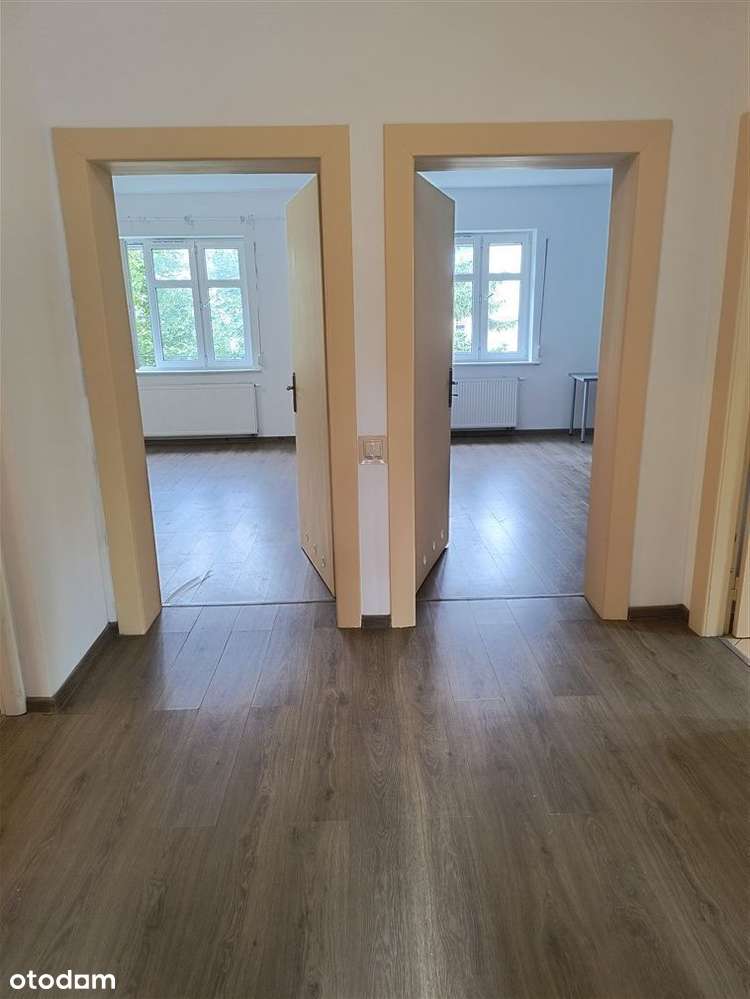 Dom wielorodzinny na sprzedaż-9