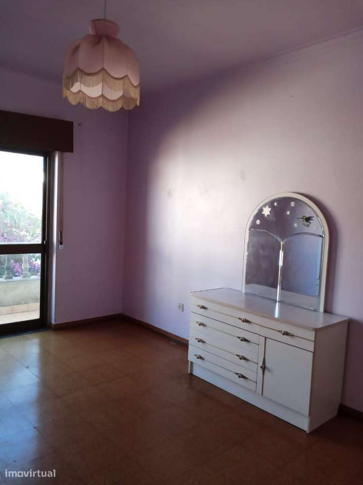 Moradia geminada com 5 quartos em Pinhal de Frades - Seixal-17