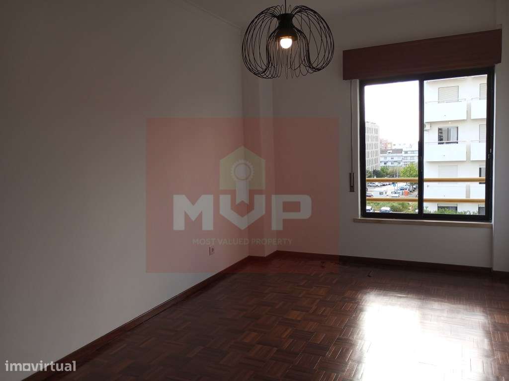 Apartamento T3 em Faro-12