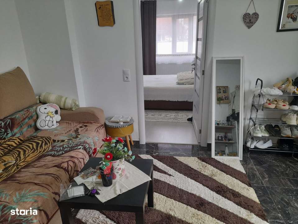 Casa renovata 2 camere de vanzare str. Campului Fagaras jud. Brasov - Imagine principală: 4/19