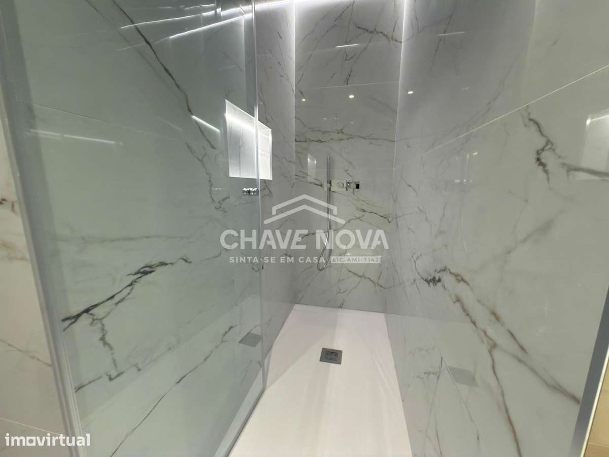 Apartamento T3 São Félix da Marinha Vista Mar Garagem Box 2 Carros-10