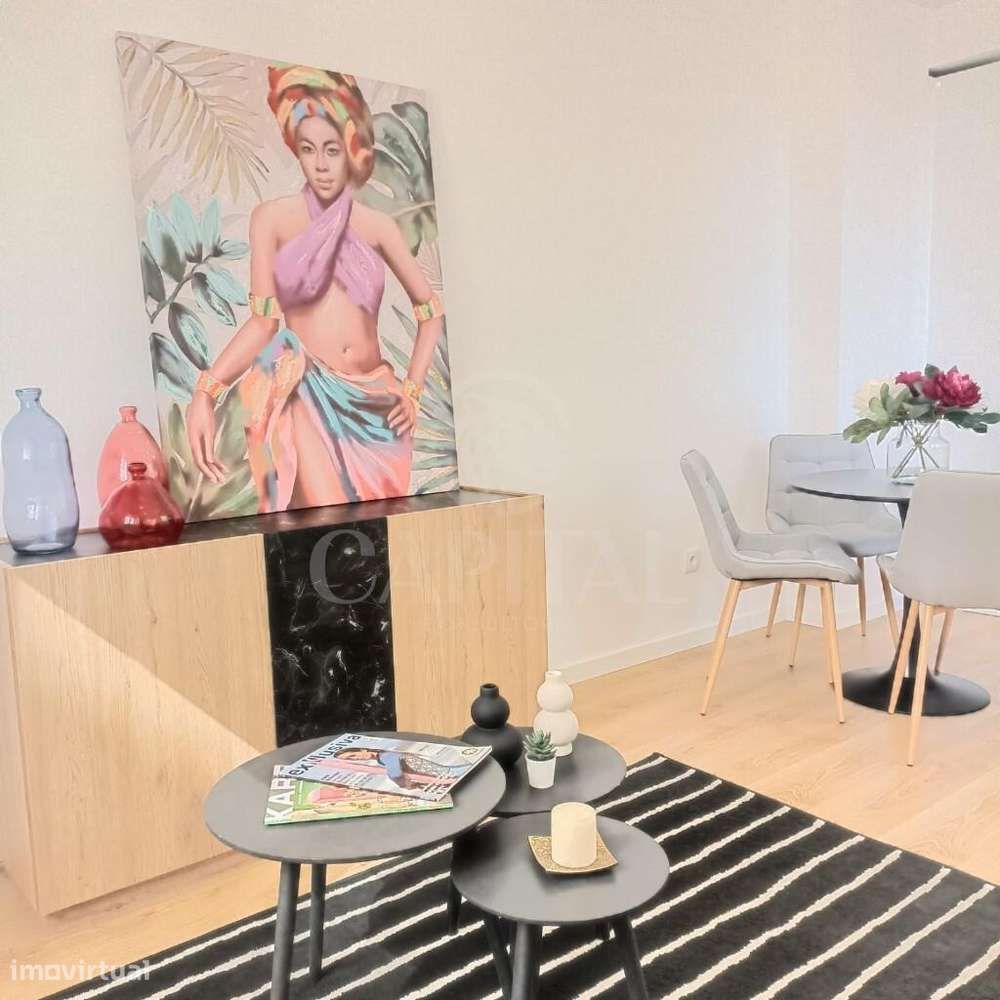 Apartamento T3 Totalmente Remodelado em Benfica - Grande imagem: 4/35