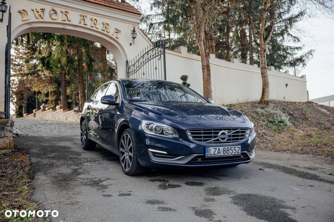Volvo S60 T6 AWD Geartronic Edition - 16