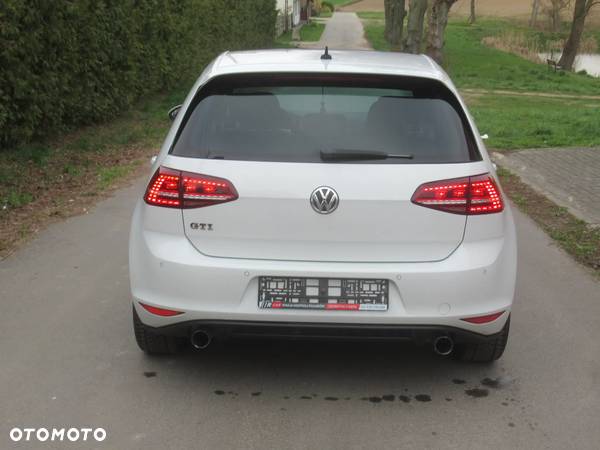 Volkswagen Golf VII 2.0 TSI BMT GTI - 8